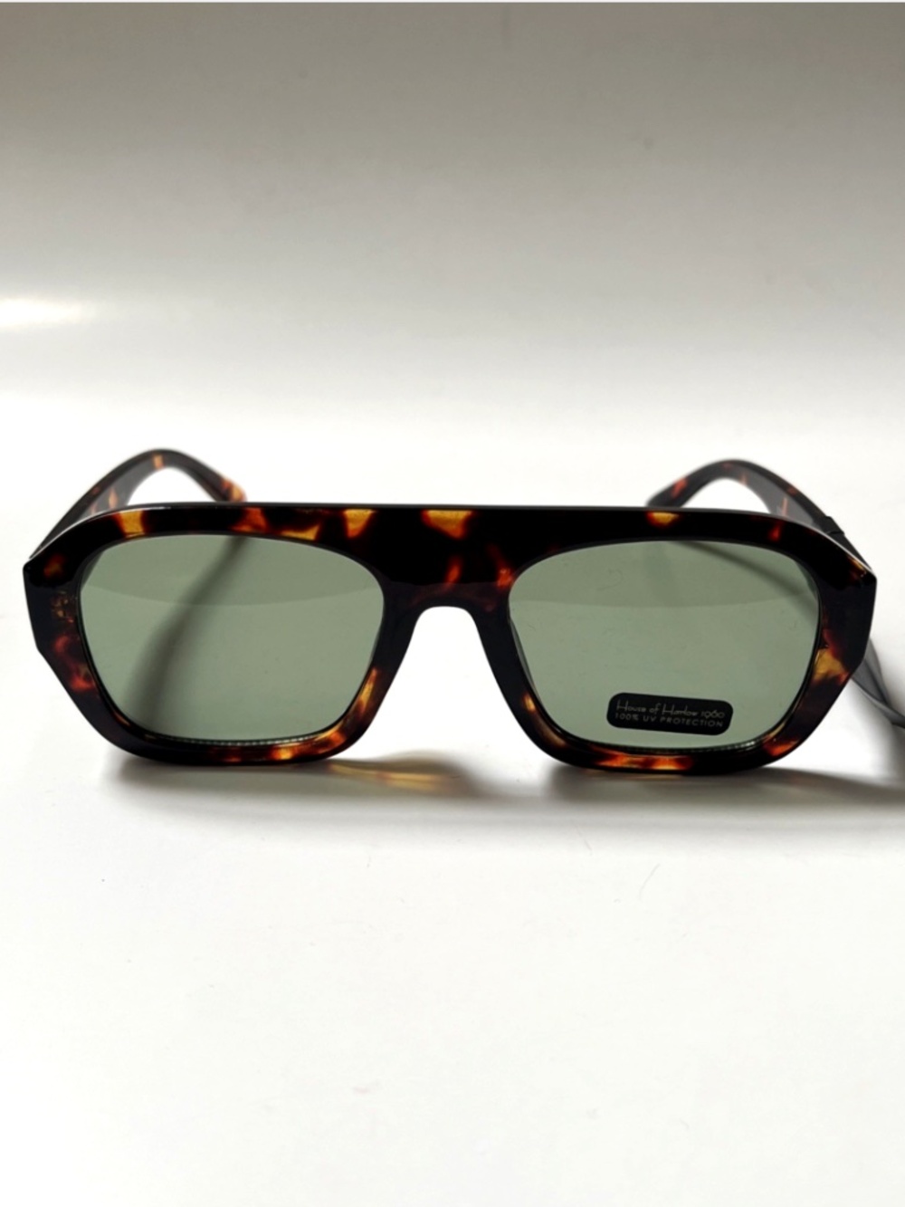 House of Harlow 1960 Tortoiseshell Sunglasses with Green Lenses - Picture 2 of 6